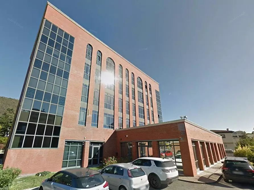 Immagine 4 di Locale commerciale in vendita  in Viale Della Bornata 40 a Brescia