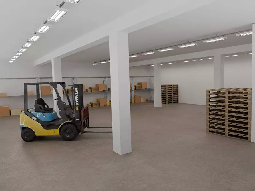 Immagine 3 di Magazzino in vendita  in VIA OSCAR ROMERO SNC a Montichiari