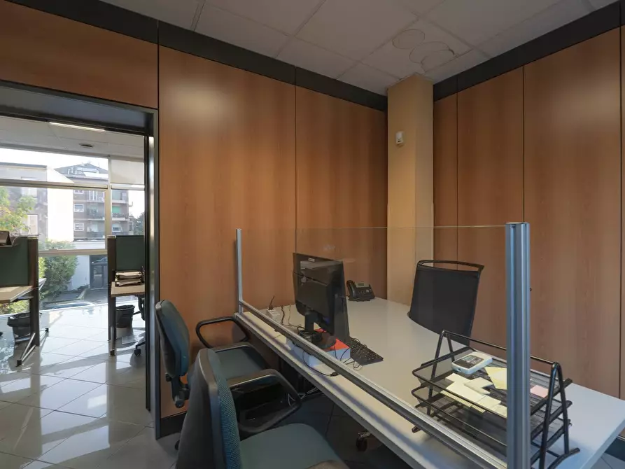 Immagine 13 di Ufficio in vendita  in Viale Piave 199 a Brescia