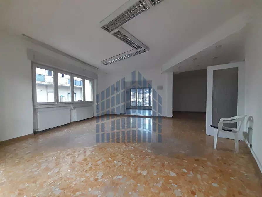 Immagine 3 di Ufficio in affitto  in Via San Rocchino 161 a Brescia