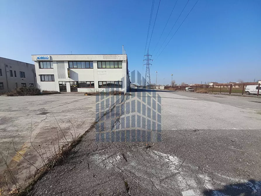 Immagine 2 di Capannone industriale in vendita  in Via Armando Diaz 52 a Acquafredda