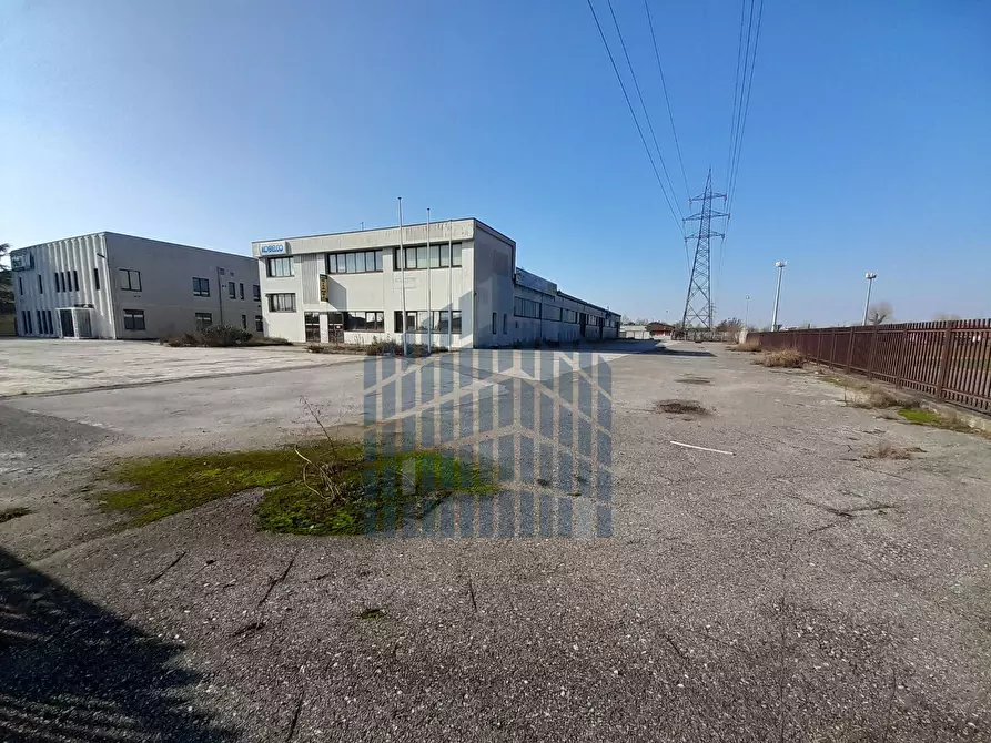 Immagine 27 di Capannone industriale in vendita  in Via Armando Diaz 52 a Acquafredda