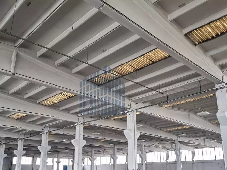 Immagine 5 di Capannone industriale in affitto  a Brescia