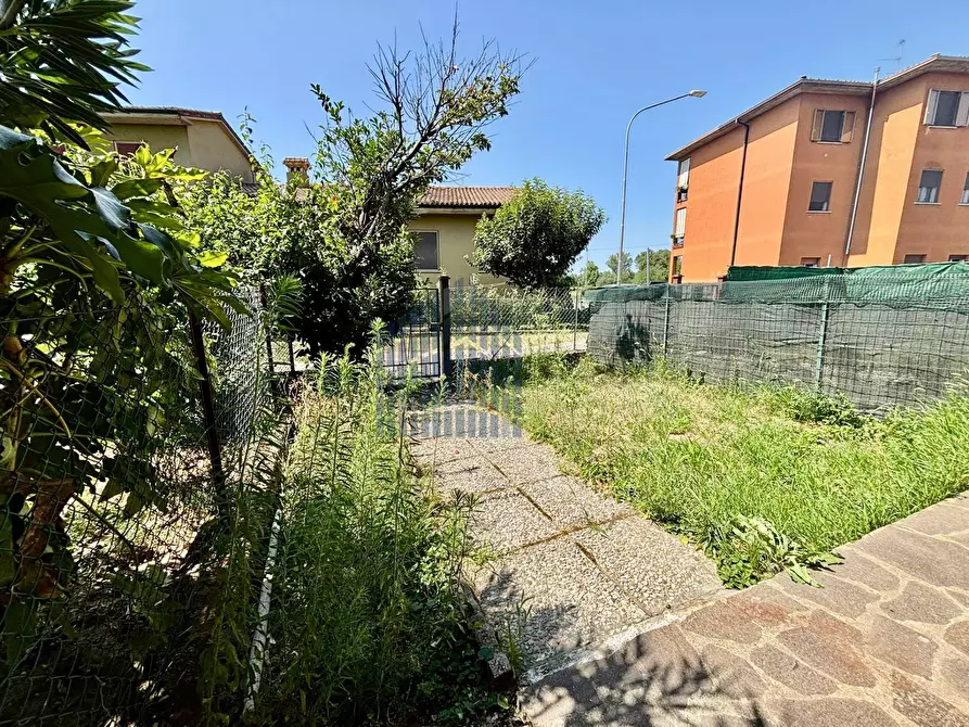 Immagine 2 di Appartamento in vendita  in RESIDENZA LE LAME 10 a Verolavecchia