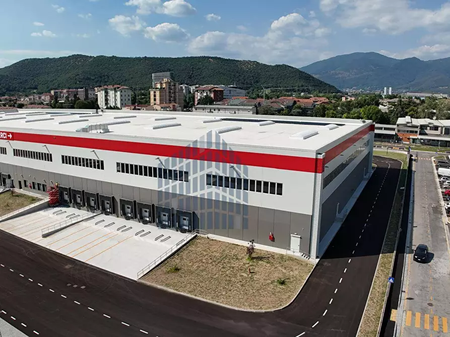 Immagine 5 di Capannone industriale in affitto  in Via Bainsizza a Brescia