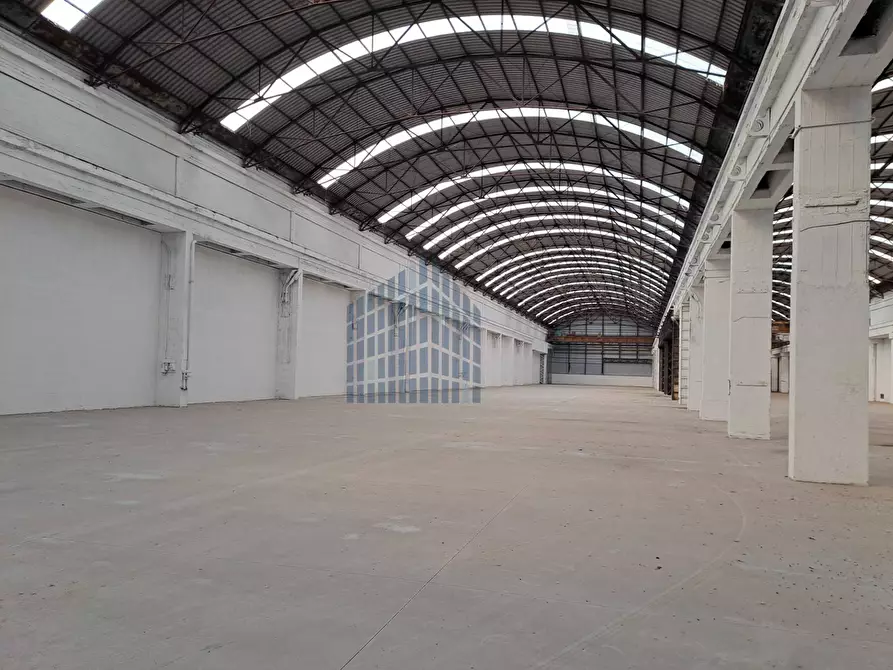 Immagine 11 di Capannone industriale in affitto  in via Fracassino 19 a Montichiari
