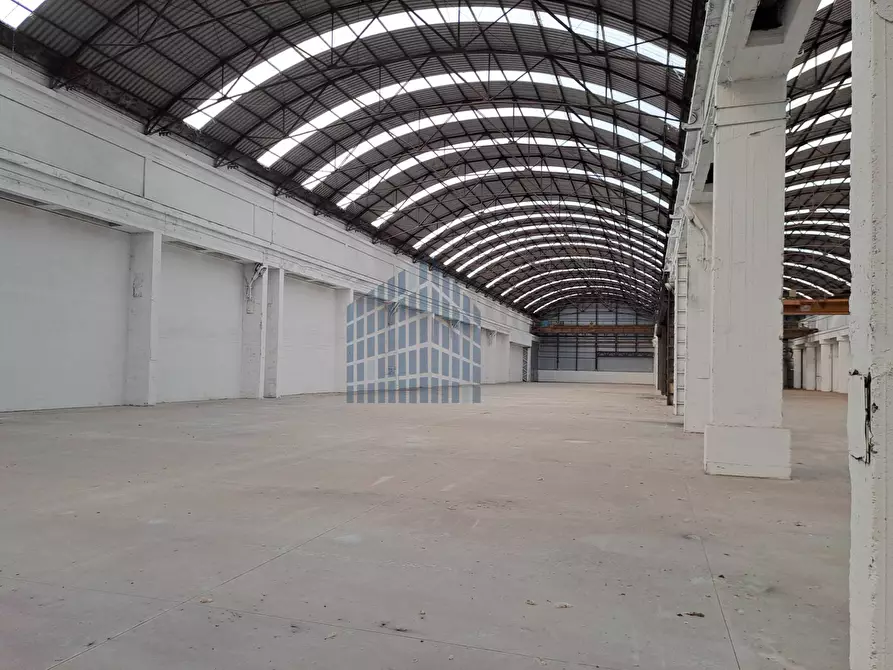 Immagine 19 di Capannone industriale in affitto  in via Fracassino 19 a Montichiari