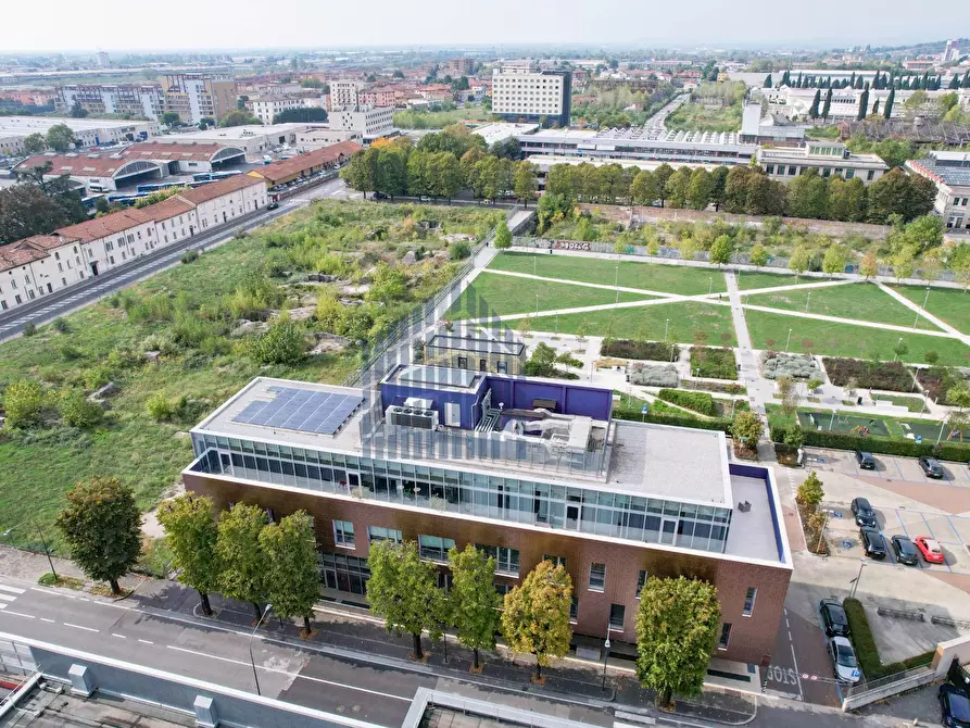 Immagine 8 di Ufficio in affitto  in Viale Italia 26 a Brescia