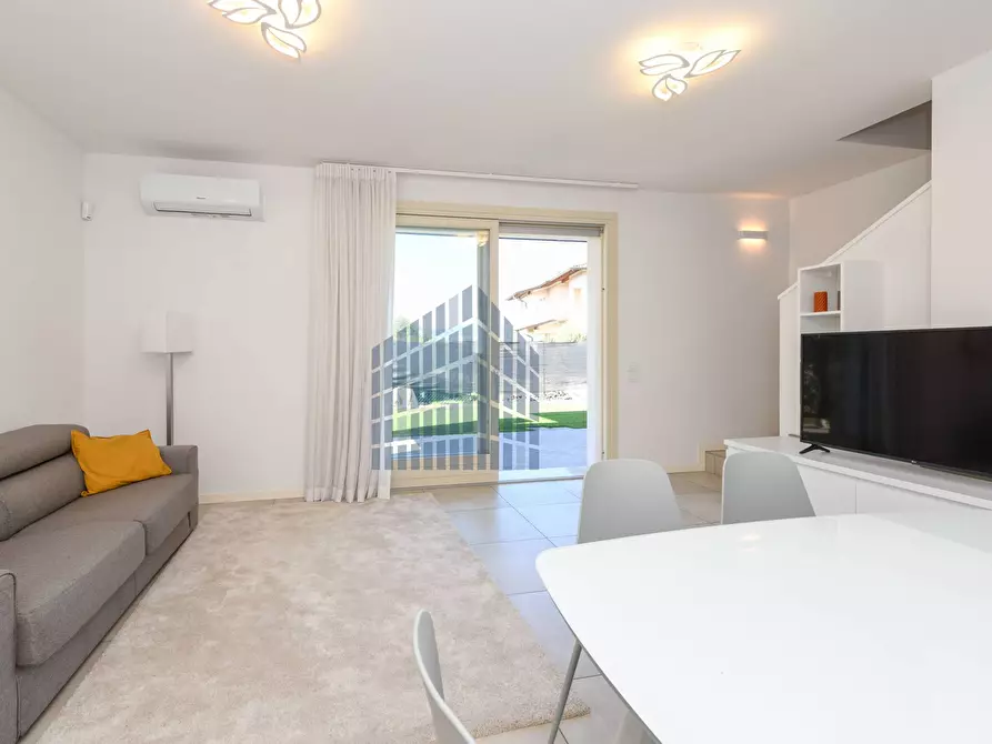 Immagine 14 di Villa in affitto  in Via Perlino 5 a Calvagese Della Riviera