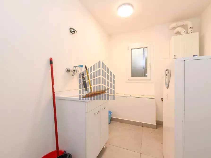 Immagine 57 di Villa in affitto  in Via Perlino 5 a Calvagese Della Riviera