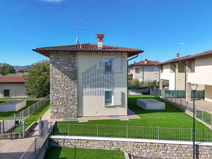 Immagine 70 di Villa in affitto  in Via Perlino 5 a Calvagese Della Riviera