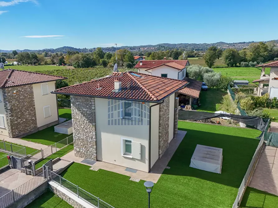 Immagine 3 di Villa in affitto  in Via Perlino 5 a Calvagese Della Riviera