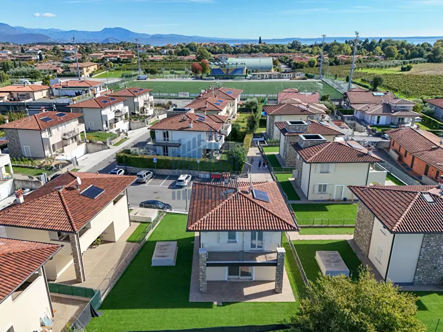 Immagine 75 di Villa in affitto  in Via Perlino 5 a Calvagese Della Riviera