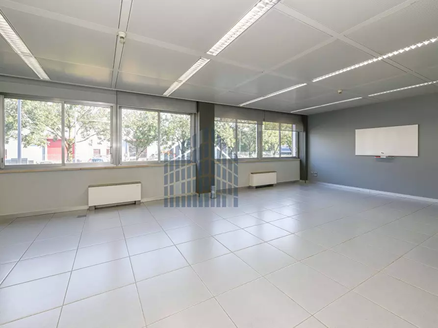 Immagine 14 di Ufficio in affitto  in via Maestri a Brescia