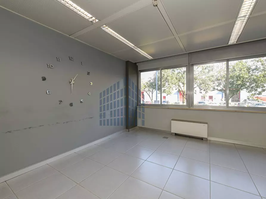 Immagine 16 di Ufficio in affitto  in via Maestri a Brescia