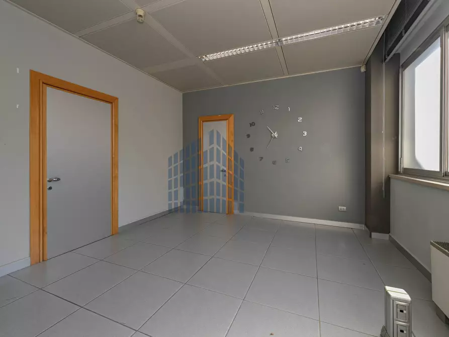 Immagine 22 di Ufficio in affitto  in via Maestri a Brescia