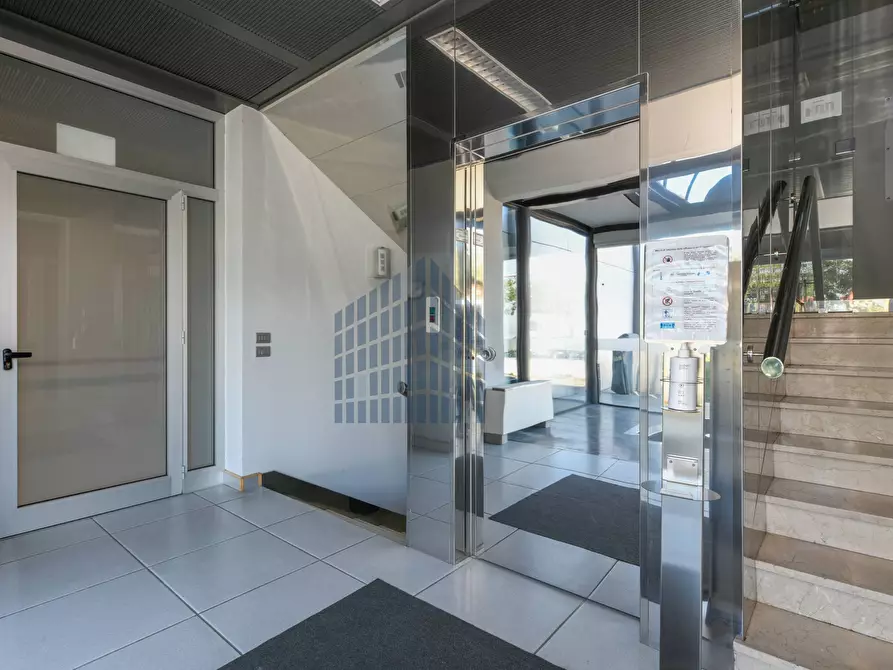 Immagine 37 di Ufficio in affitto  in via Maestri a Brescia