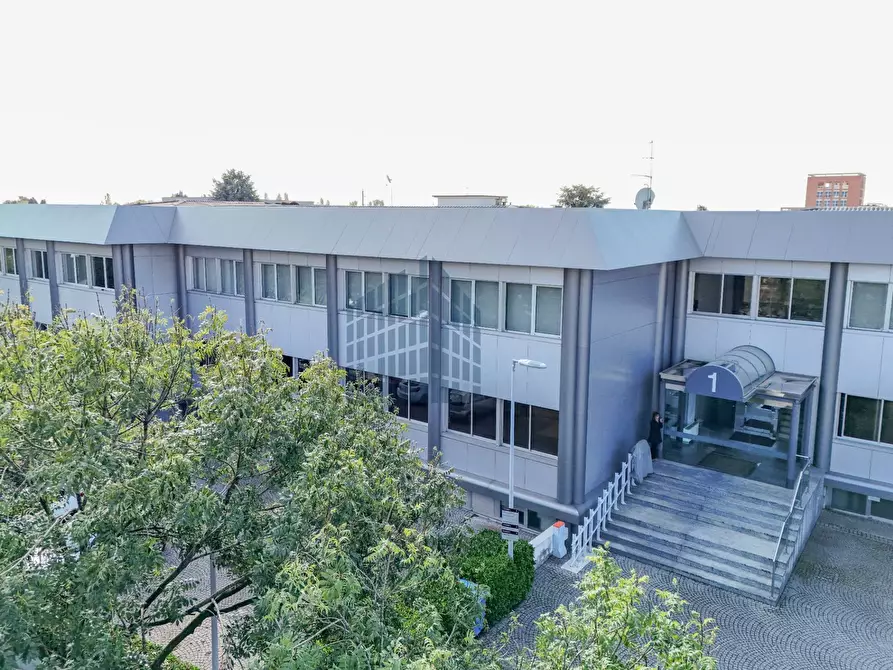 Immagine 40 di Ufficio in affitto  in via Maestri a Brescia