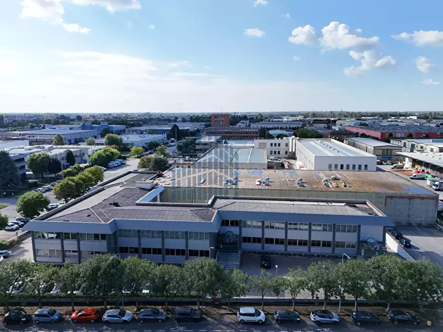 Immagine 47 di Ufficio in affitto  in via Maestri a Brescia