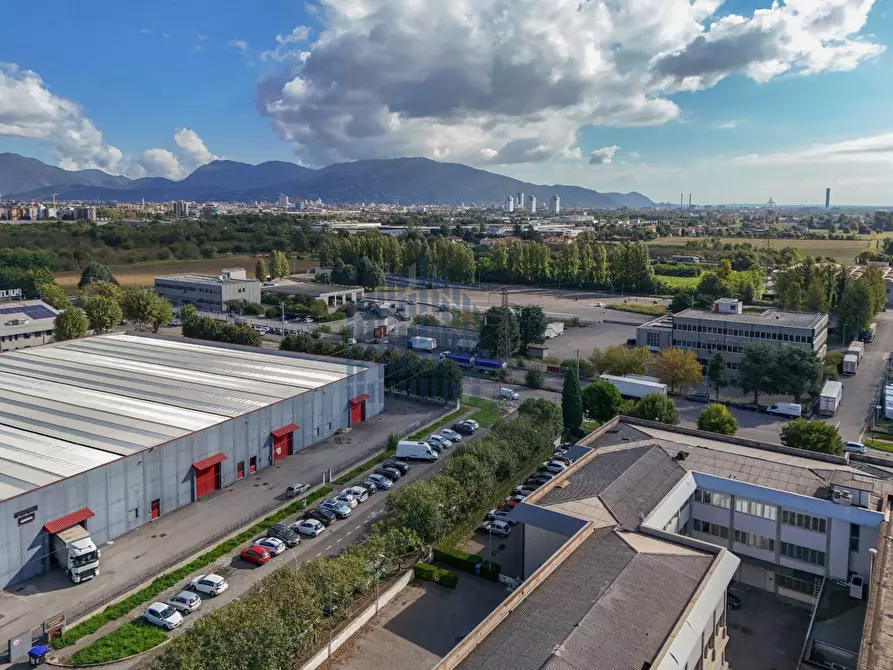 Immagine 50 di Ufficio in affitto  in via Maestri a Brescia