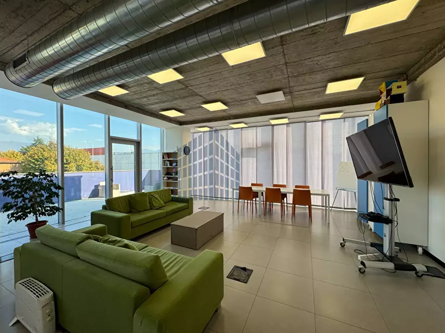 Immagine 10 di Ufficio in affitto  in Viale Italia 26 a Brescia