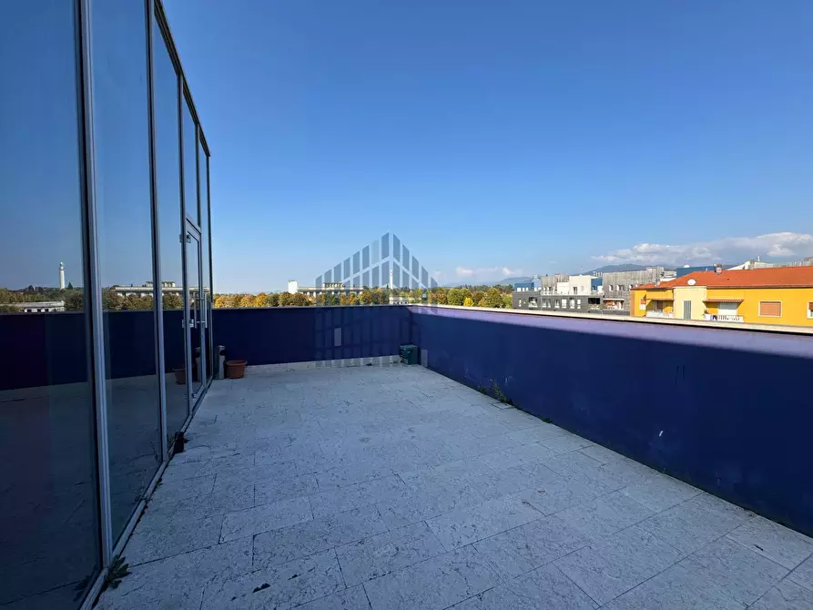 Immagine 13 di Ufficio in affitto  in Viale Italia 26 a Brescia