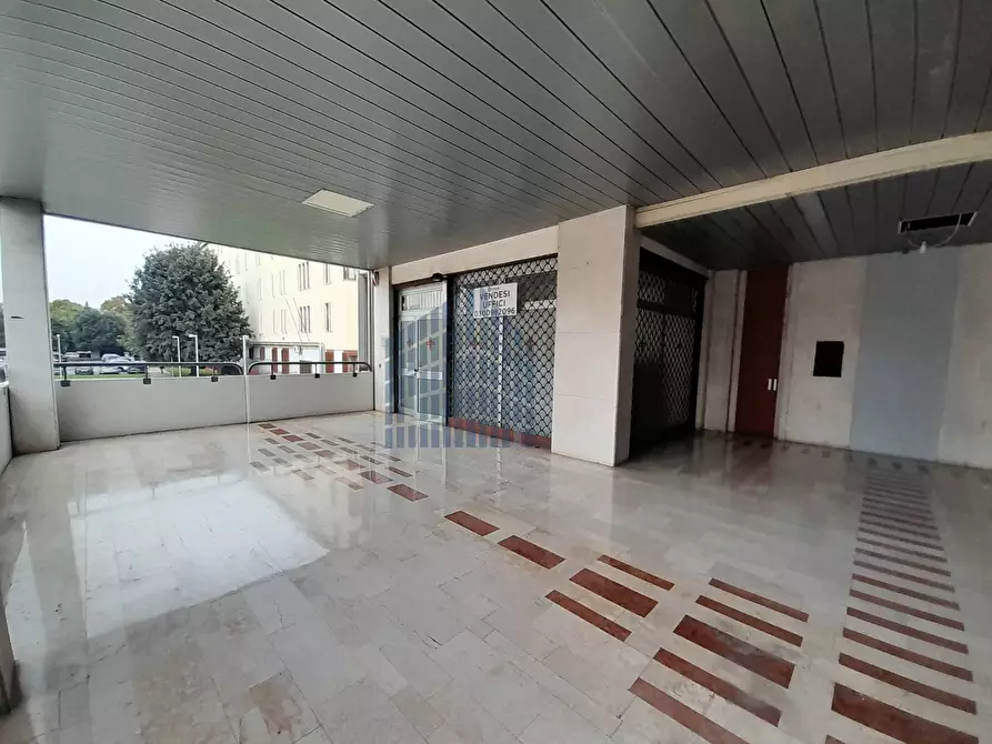 Immagine 24 di Ufficio in vendita  in Via Malta 12 a Brescia