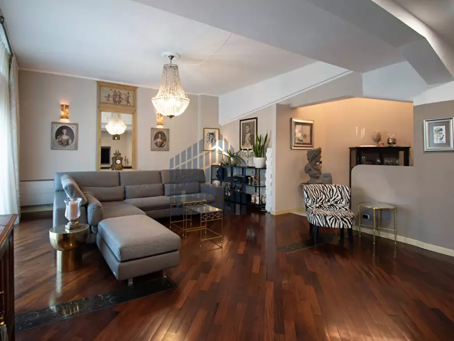 Immagine 3 di Appartamento in vendita  in Via XX Settembre 2 a Brescia