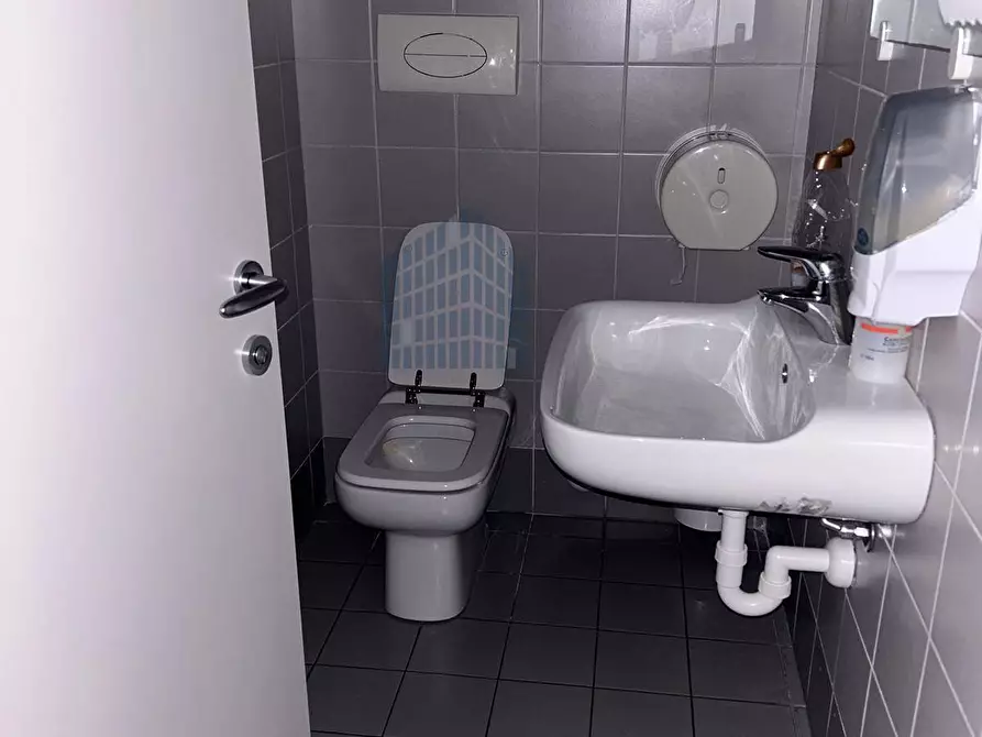 Immagine 13 di Ufficio in affitto  in Via Chiusure a Vobarno