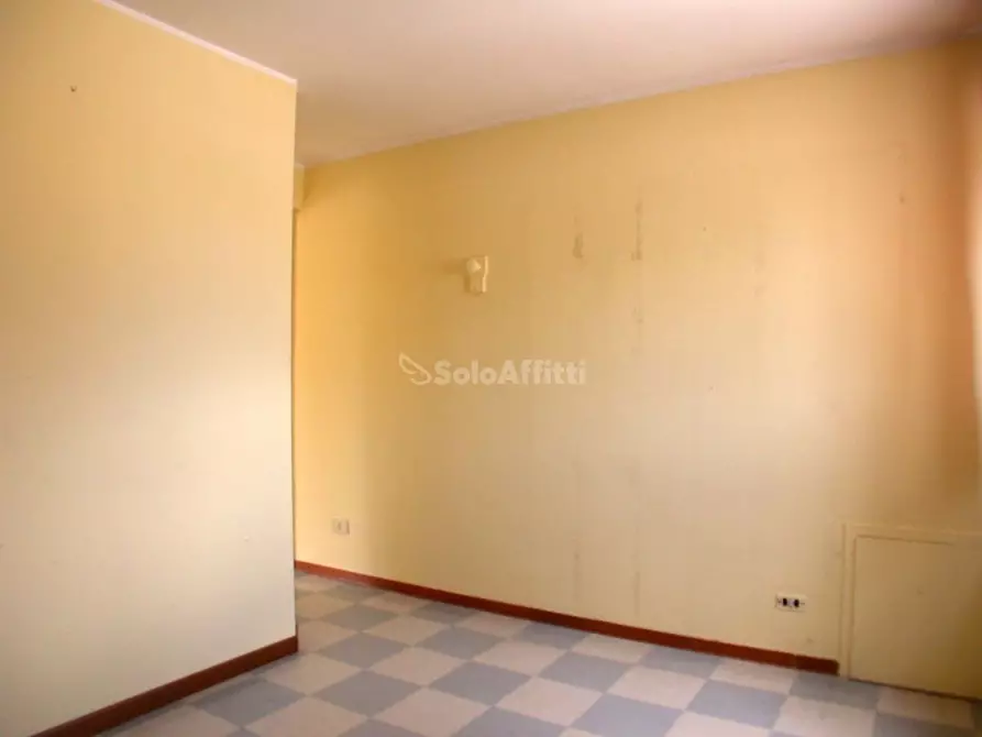 Immagine 5 di Ufficio in affitto  a Fano