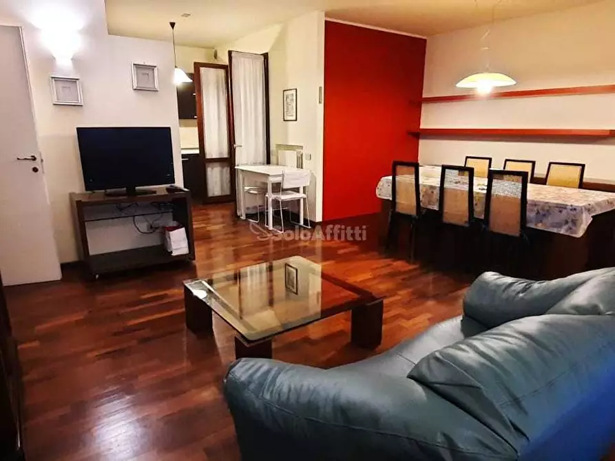 Immagine 2 di Appartamento in affitto  in Roma a Fano