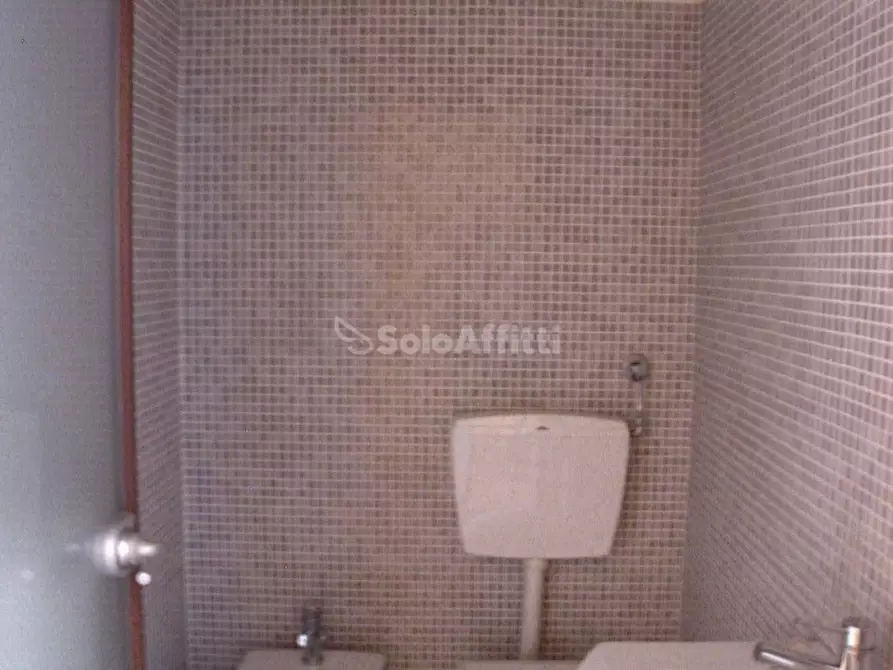 Immagine 13 di Ufficio in affitto  in Nolfi 91 a Fano