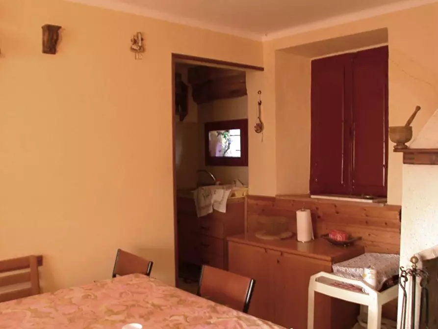 Immagine 4 di Casa semindipendente in vendita  in VIA SAVIGNANO a Cartoceto