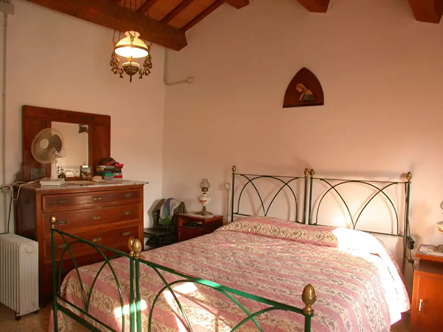 Immagine 13 di Casa semindipendente in vendita  in VIA SAVIGNANO a Cartoceto