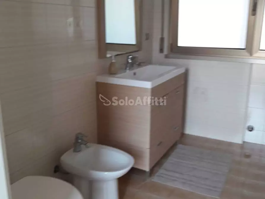 Immagine 6 di Appartamento in affitto  a Fano