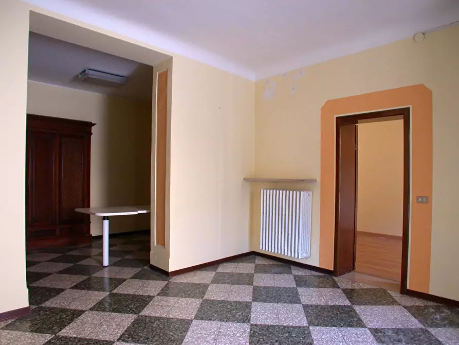 Immagine 3 di Ufficio in affitto  a Fano