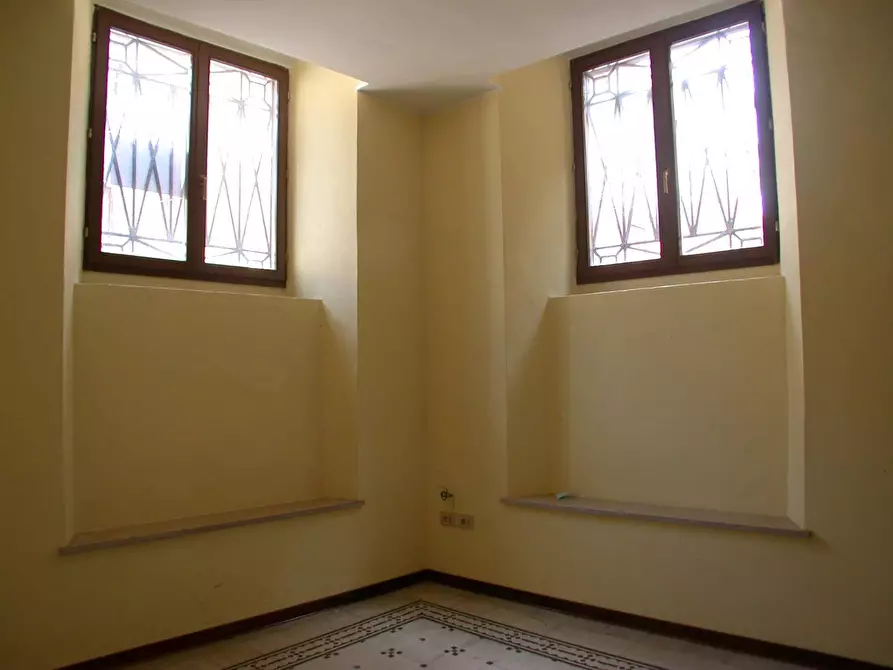 Immagine 5 di Ufficio in affitto  a Fano
