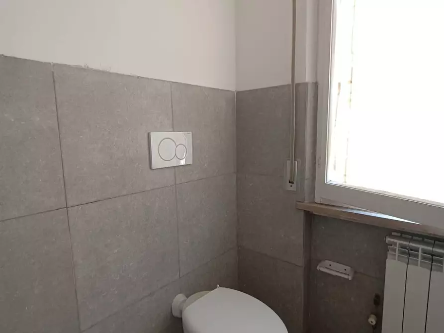 Immagine 9 di Appartamento in affitto  a Fano