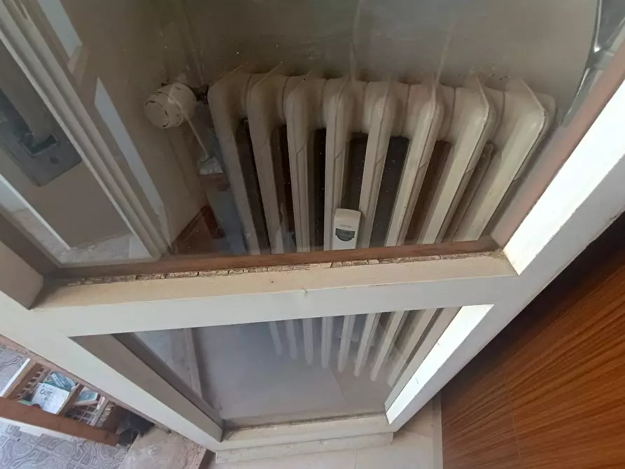 Immagine 19 di Appartamento in vendita  a Pesaro