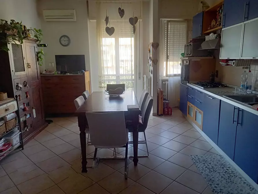 Immagine 3 di Appartamento in vendita  a Pesaro