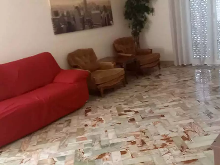 Immagine 5 di Appartamento in vendita  a Pesaro