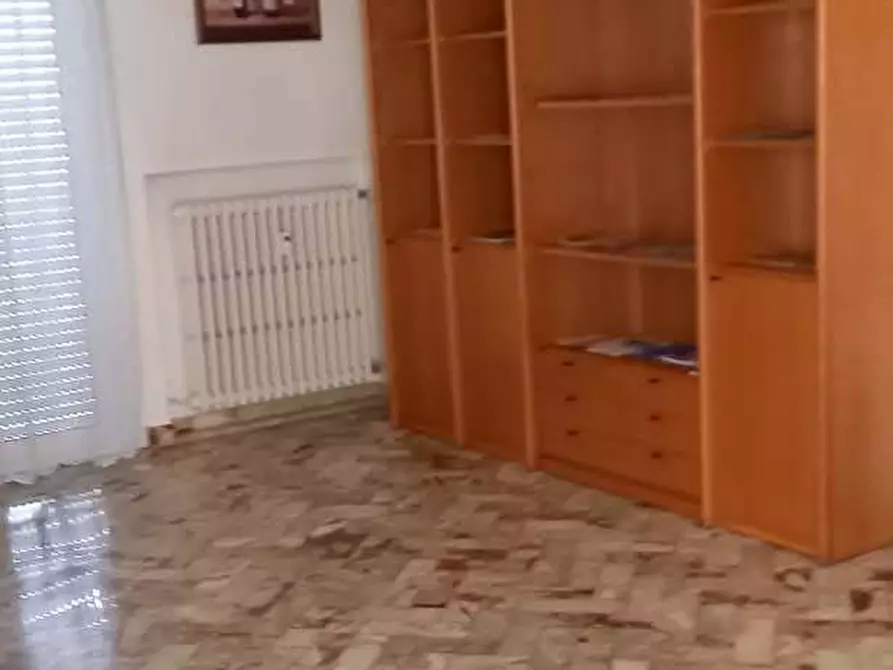 Immagine 6 di Appartamento in vendita  a Pesaro