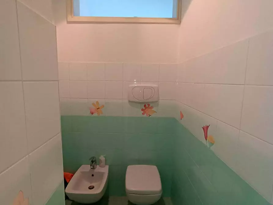 Immagine 24 di Appartamento in vendita  in Viale Undici Febbraio a Pesaro