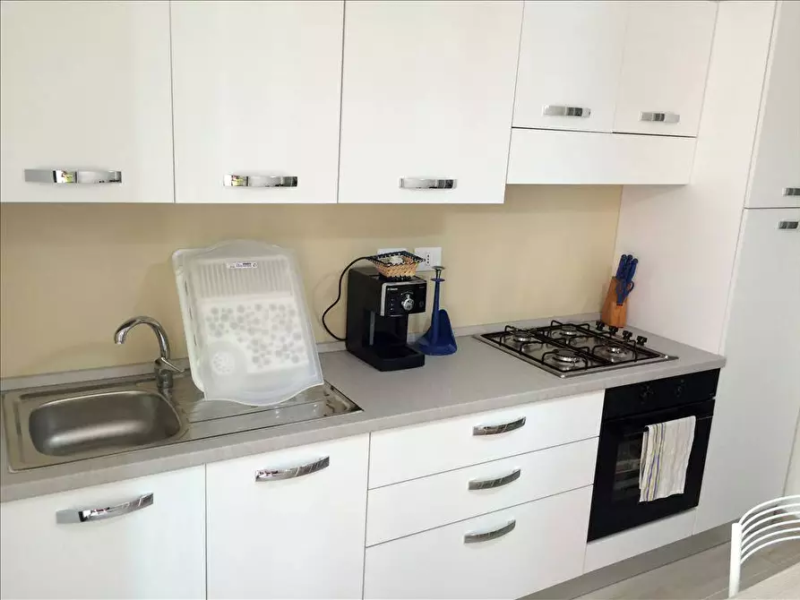 Immagine 10 di Appartamento in vendita  in Galleria Dei Fonditori a Pesaro