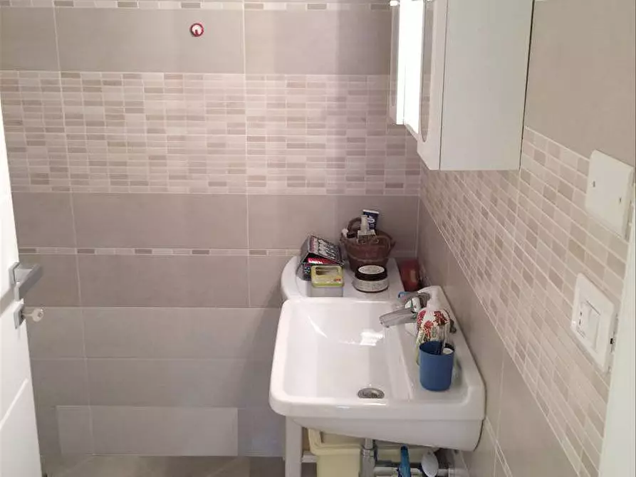 Immagine 15 di Appartamento in vendita  in Galleria Dei Fonditori a Pesaro