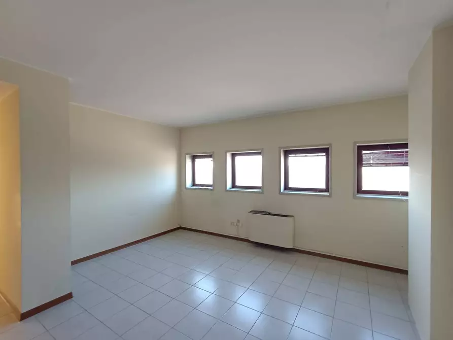 Immagine 2 di Ufficio in affitto  in via Andrea Costa a Pesaro