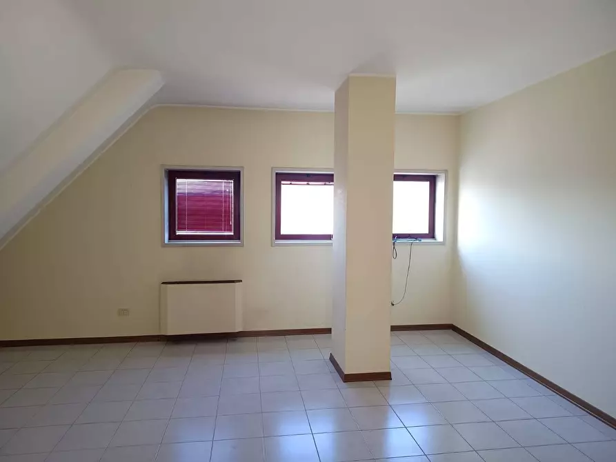 Immagine 5 di Ufficio in affitto  in via Andrea Costa a Pesaro