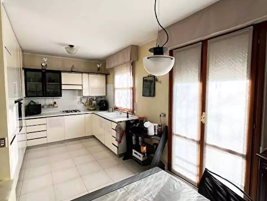 Immagine 4 di Agriturismo in vendita  in VIA DELLA FABRECCIA a Pesaro