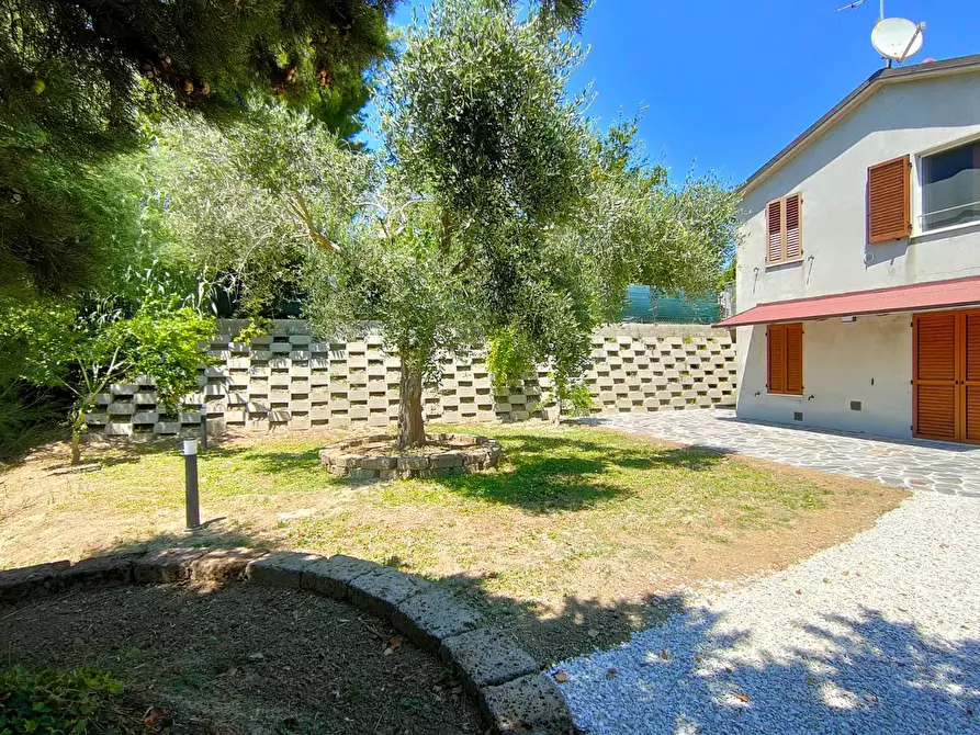 Immagine 2 di Casa semindipendente in affitto  in strada flaminia a Pesaro