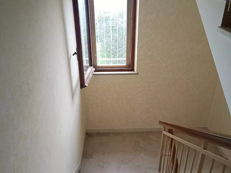 Immagine 4 di Villa in vendita  a Mombaroccio